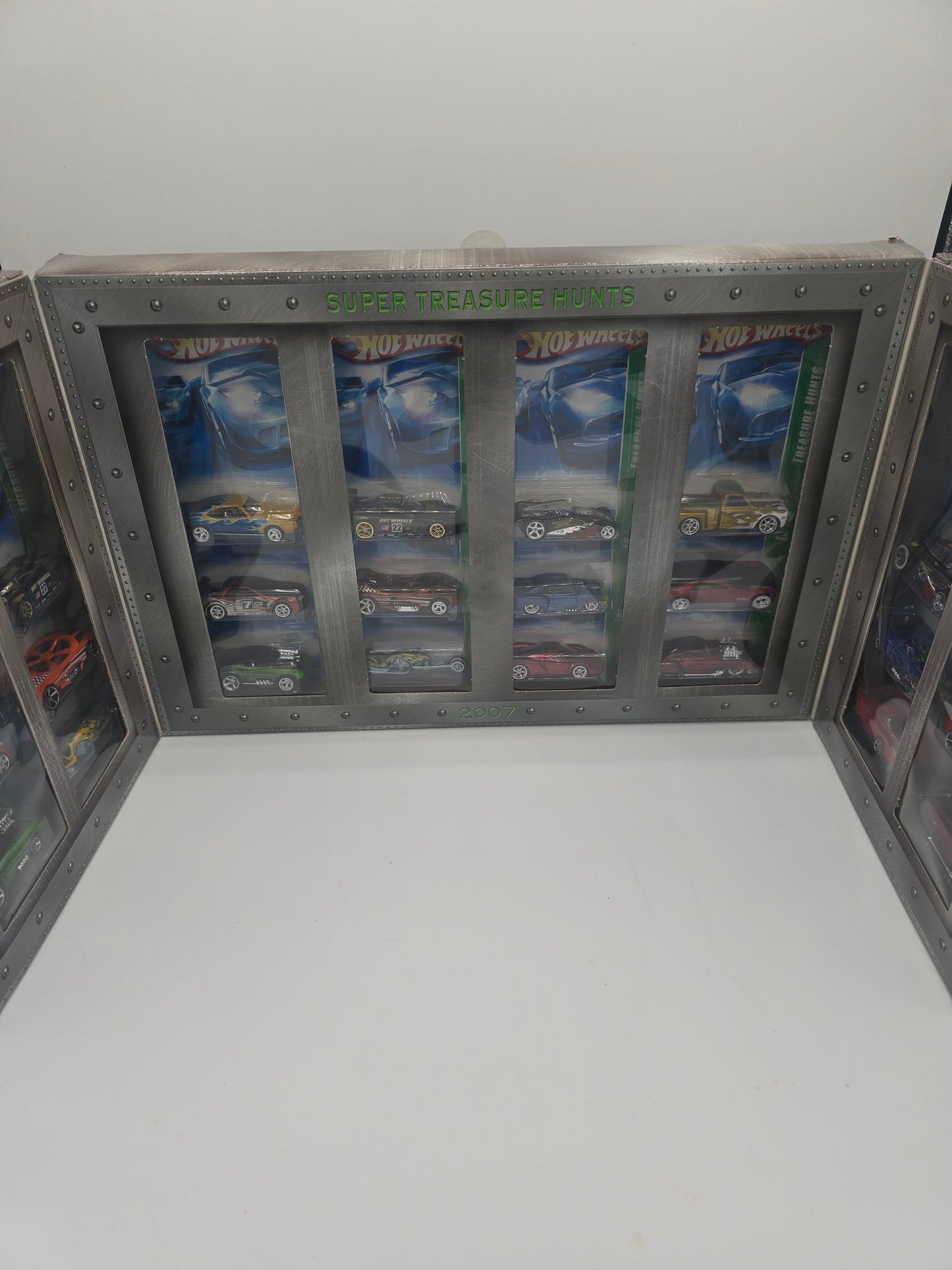 Hot Wheels 2007 Treasure Hunt & Super Treasure Hunt RLC Set *LOW NUMBER